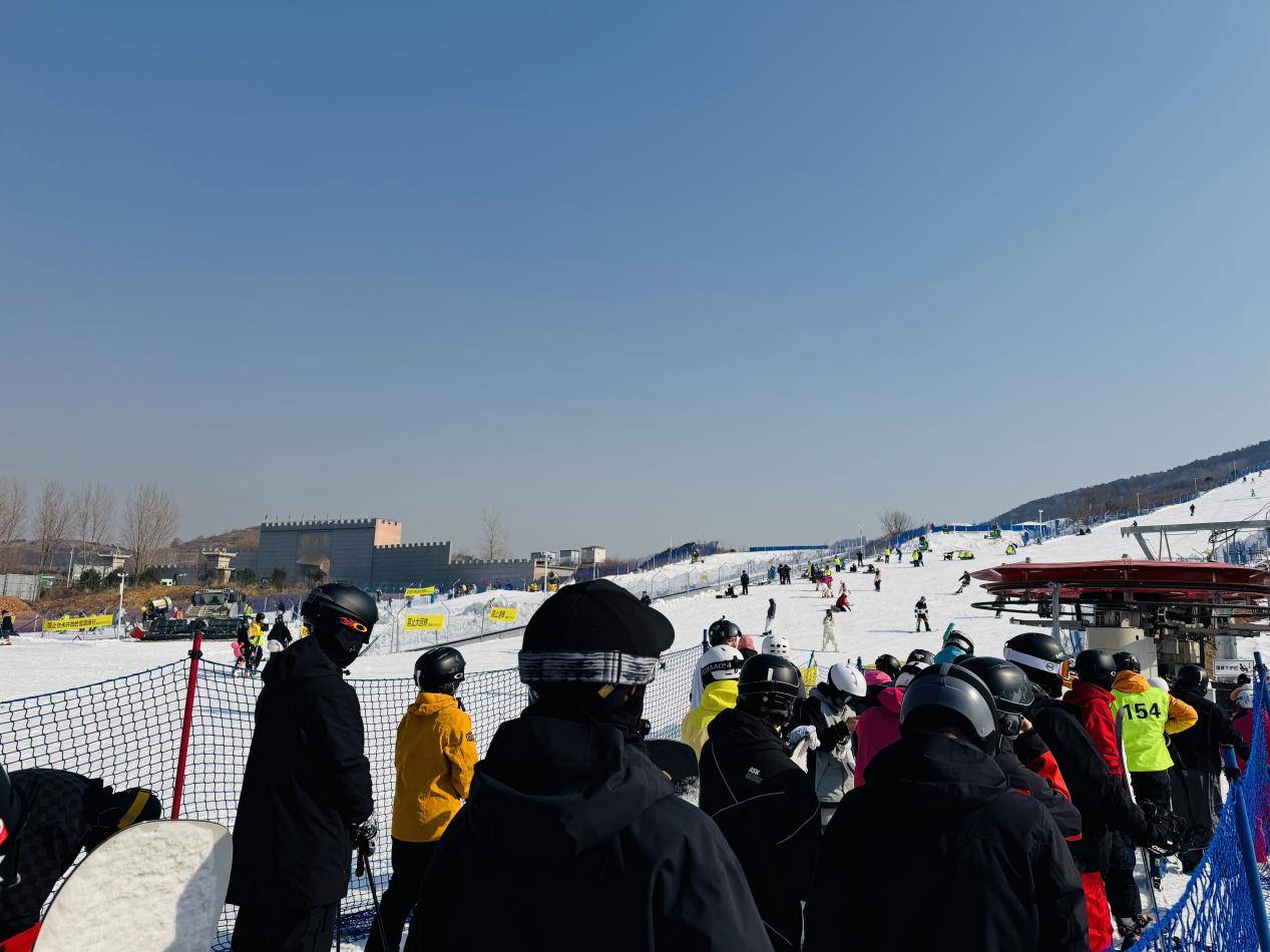 九游娱乐-特色“冰雪嘉年华”，冰上运动融合文化盛宴的简单介绍